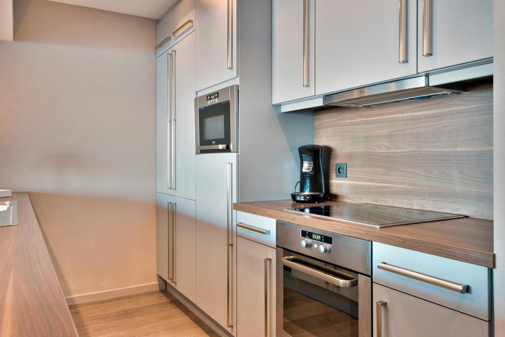 Montezuma Luxe Studio Met Frontaal Zeezicht Zonder Aparte Slaapkamer Apartment Oostende Exterior foto